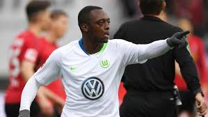 Der letzte spieltag in 2021 findet zwischen dem 17. Jerome Roussillon Vom Vfl Wolfsburg Zum Bvb Bruno Labbadia Ware Nicht Uberrascht