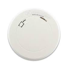 The onelink smart smoke and carbon monoxide detector can do a lot. First Alert Prc710 Carbon Monoxide Detector Alarm With Battery White For Sale Online Ebay