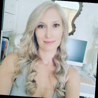 Julie Frisbie's Instagram, Twitter & Facebook