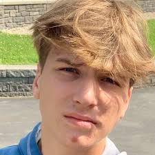 Deanna Arnett and Stuart Weesner's Wedding Website