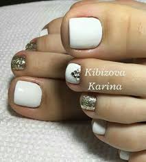 You will find all the toe nail designs here are very pretty and cute and can complete your outfits fabulously. White Toe Nailart Toe Nail Designs Toe Nails Toe Nail Art