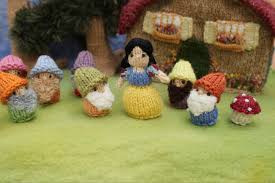 Other comments from prior years said the same thing, please fix as this is a bok i really want to read. Knitted Fairy Tale Knits By Sachi