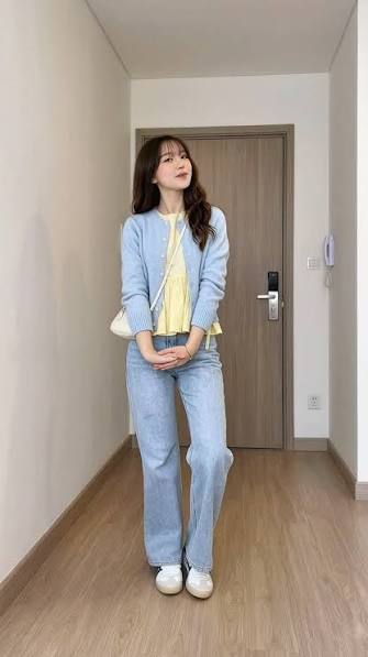 Light Blue Cardigan Outfit Ideas