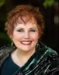 Laura Jensen's Instagram, Twitter & Facebook