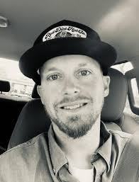 Jerry Whitten's Instagram, Twitter & Facebook