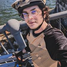 Dan Rossi (@danrossidraws) • Instagram photos and videos