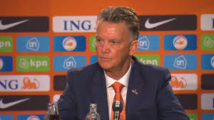 Niemand minder dan zijne koninklijke hoogheid louis van gaal wordt vanmiddag gepresenteerd als bondscoach van het nederlands elftal. Wckmn96ajksfjm
