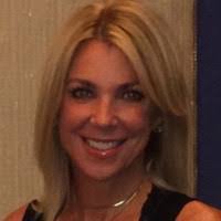 Laurie Hurst's Instagram, Twitter & Facebook