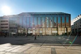 Statt einer filiale in münchens innenstadt einen primark in neuperlach. Joseph Pschorr Haus Bauwerk