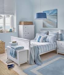 You can find many comforters, sheet sets, quilts, and duvet covers to match this theme or opt for an ombre of blue, cream, and white shades to evoke the same feel. 50 Blue Bedroom Ideas For Women 16 Coastal Bedrooms Beach Master Bedroom Ideas Coastal Bedroom