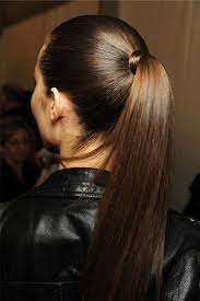 30 Coiffures Stylees Pour Cheveux Epais Coiffures Queues De Cheval Coiffure Cheveux