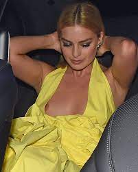 Margot Robbie Full Nipple Slip Outtake