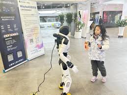 科技与传统融合：擎天租机器人租赁平台在北京AI 年货节展现具身 ...