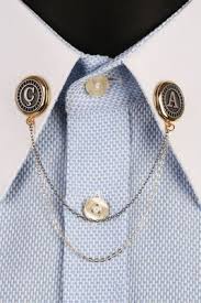 gomlek yaka ignesi collar pin panosundaki pin