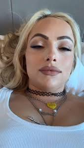 Megan Levinson and Stephanie R Holmes live discussion