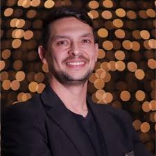 Michael Scott da série "The Office" e o Princípio de Peter: Uma Combinação  de Incompetência Cômica?