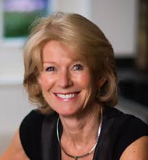 Angela Mortimer's Instagram, Twitter & Facebook