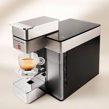 Illy coffee, intenso iperespresso capsule, dark roast espresso pods, compatible with illy iperespresso machines, (21 ct), 140.7g (packaging may vary) 4.6 out of 5 stars 1,074 $17.18 $ 17. Instagram Photo By Illy Coffee Illycaffe Via Iconosquare Home Coffee Machines Italian Coffee Maker Espresso Coffee Machine