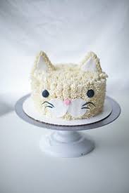 80 Idees Originales Pour Le Gateau D Anniversaire Enfant Archzine Fr Gateau Chat Gateau D Anniversaire Enfants Gateau Anniversaire