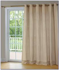 Looking for tips & ideas for choosing glass door window treatments? Sliding Glass Door Curtains You Ll Love In 2021 Visualhunt