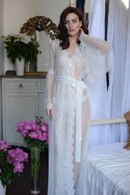 Mereka bertolak dan sampai di bukit aman pada 8.10 malam. Trend Baju Tidur Untuk Pengantin Baru Dijamin Lebih Mesra Blog Unik