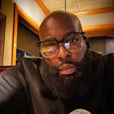 Jeremiah Mack (@macksimummedia) • Facebook