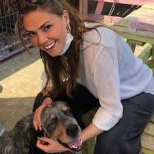 Asli Enver Barinaktan Kopek Aldi