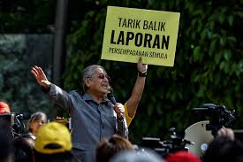 18 daripada 22 kerusi parlimen di selangor akan berubah, kesan cadangan persempadanan semula kawasan pilihan raya yang disyorkan suruhanjaya pilihan raya. Persempadanan Semula Mahkamah Tolak Permohonan Semakan 10 000 Pengundi Beritabenar