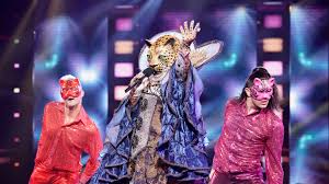 Leopard is performing on 'the masked singer,' and we're breaking down the top guesses for the leopard is set to sing again on the nov. The Masked Singer Seal Didn T Even Tell His Kids He Was The Leopard Variety