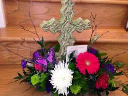 City wide delivery tasteful sympathy tributes green & blooming plants At Garden Gate 3002 Lafayette St St Joseph Mo 64507 Usa