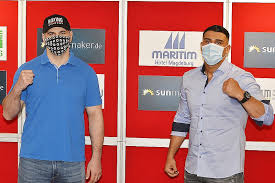 Der grund für die spielabsage ist die unbespielbarkeit des platzes nach andauerndem regen. Ses Boxing Wir Starten Wieder Durch Kabayel Vs Lazaridis Kadiru Mit Neuem Gegner Und Nina Meinke Sommer Open Air Auf Der Seebuhne Magdeburg