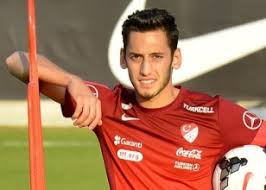 Hakan çalhanoğlu'nun hayatı, hakan çalhanoğlu'nun memleketi, hakan çalhanoğlu'nun türk milli takım kariyeri, hakan çalhanoğlu'nun oynadığı hakan çalhanoğlu, ilk olarak waldhof mannheim altyapısına başladı. Hakan Calhanoglu Milli Takim Dan Kacti