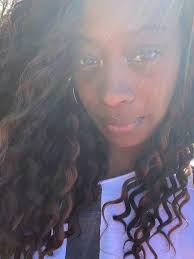 HEYYYY everyone!! Im so happy to be here so I just wanted to introduce  myself!! I'm Arie', a branding and marketing consultant planning to start  my Master's program in a few months..