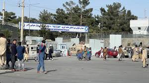 The biden administration said there was a credible threat at the airport in afghanistan's capital from an isis affiliate in afghanistan, per the new york times. Kgnk4g9bdh2utm