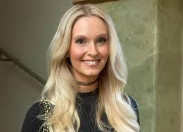 View the player profile of mikael forssell (forssell m.) on flashscore.com. Kaak Miten Jalkapalloilija Mikael Forssell Pukeutui Ennen Metti Vaimoaan Katso Hulvaton Kuva Vuosien Takaa Seiska