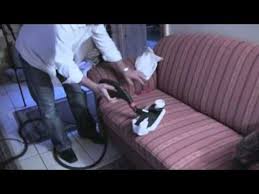 Sofa Und Polstermobel Reinigen Beste Tipps Hausmittel Bildtopia In 2020 Polstermobel Reinigen Sofa Reinigen Microfaser Sofa Reinigen