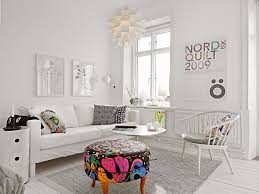 She got me from black to platinum blonde and i've been stuck on blonde ever since. Quels Meubles Pour Amenager Un Petit Salon 1000 Decos