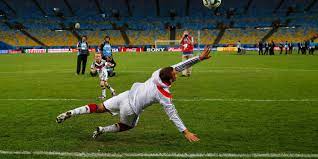 Adana demir'in mario balotelli ve gökhan gönül'le görüştüğü biliniyordu. Lukas Podolski S Son Takes Penalty At Maracana After Germany Win