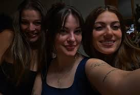 Hi everyone! I am 24, have 2 cats and am looking for a place to rent around  the $900 (including utilities) range. I am open to roomies as long as they  are