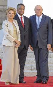 Frederik willem de klerk (born 18 march 1936 in johannesburg) is a south african politician. Pin On Celebrities And Royals