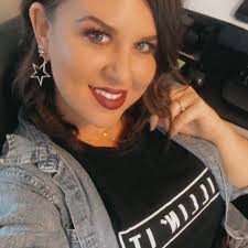 Hilary KM (@hil.for.real) • Instagram photos and videos