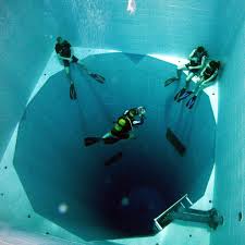 Nemo 33 The World S Deepest Swimming Pool Deepest Swimming Pool Amazing Swimming Pools Swimming Pools