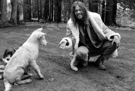 Neil Young S Ranch 15 Iconic Photos Neilyoung Brokenarrowranch 70s 1970s 70saesthetic Neil Young Henry Diltz Young Henrys
