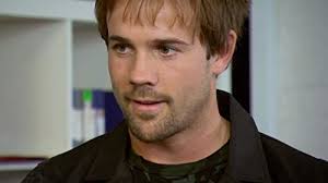 Packed to the Rafters season 2 Space Junk Reviews