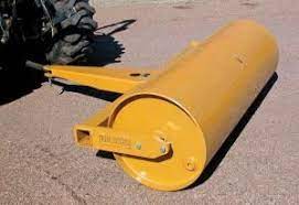 we love the design on the hoelscher pt pull type roller it s big and beefy this isn t the light weig lawn rollers small garden tractor lawn tractor trailer