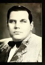 Peggy Lentz's Instagram, Twitter & Facebook