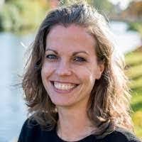 Kimberly Gent's Instagram, Twitter & Facebook