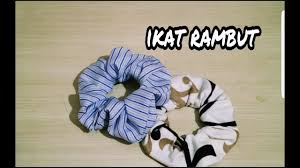 Cara membuat ikat rambut mudah dan simple dari kain perca atau bisa juga kain apa saja yang sudah tidak terpakai alat dan. Diy Cara Membuat Ikat Rambut Yang Mudah Dengan Kain Perca Easy How To Make Hairbands Fabric Youtube