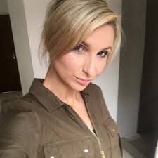 Amanda north (@northshouse)