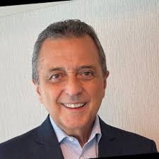 Hoje a construtora que dirijo desde 1999, a Habitacional, completa 54…